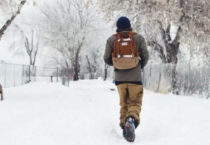 7 Icy Cold Essentials To Make Your Mountain Snow Trip A Delight