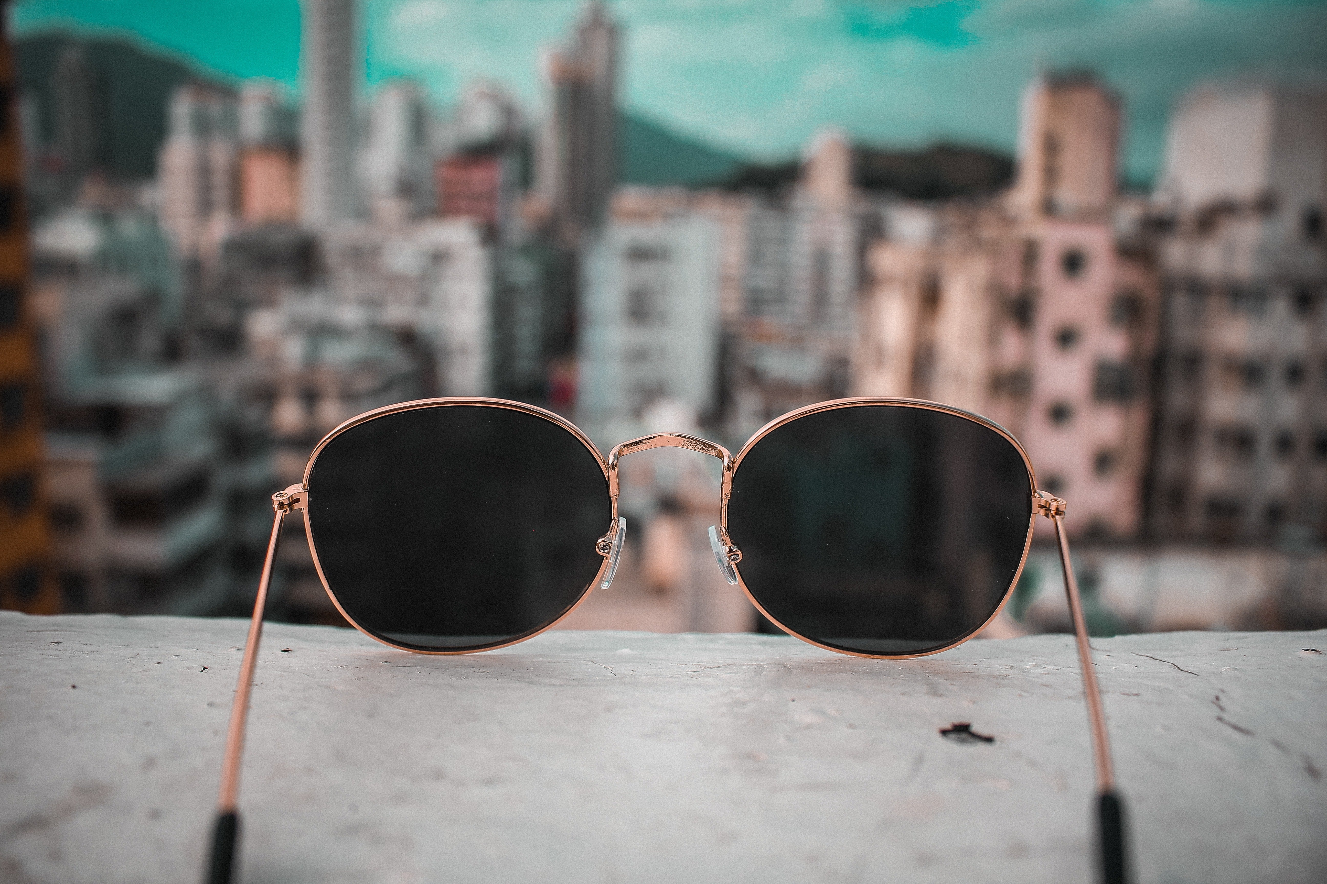 The Feature Must Haves When You're Shopping for New Sunglasses