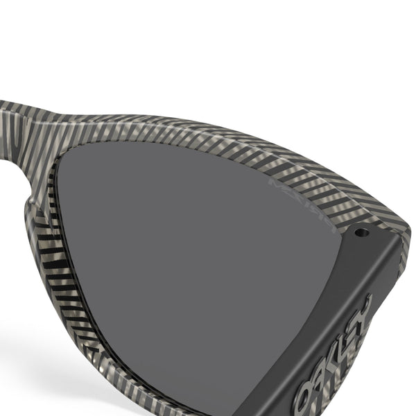 Oakley Men's Frogskins Sunglasses