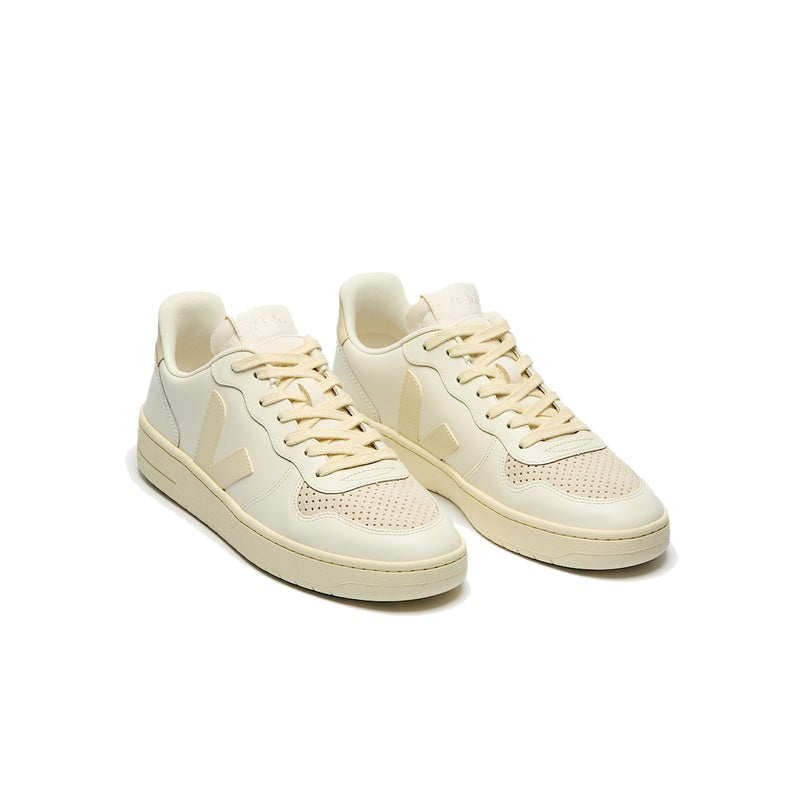 Veja V-10 Leather Trainer