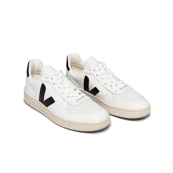 Veja V-10 Leather Trainer