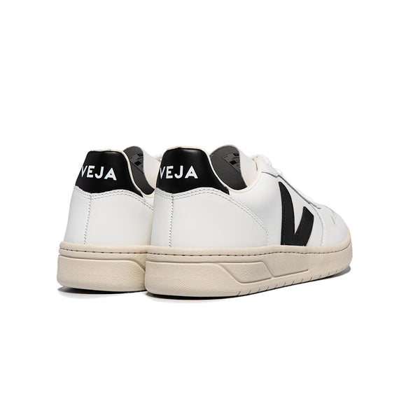 Veja V-10 Leather Trainer