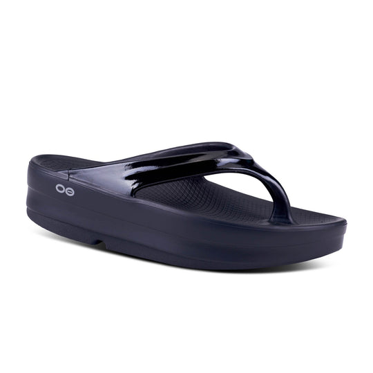 OOFOS OOmega OOlala Thong Sandal