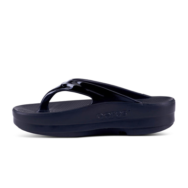 OOFOS OOmega OOlala Thong Sandal