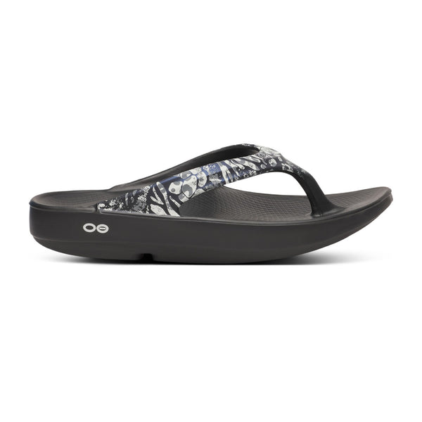 OOFOS OOlala Limited Thong Sandal