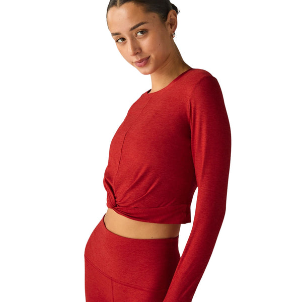 Beyond Yoga Women's Featherweight Center Stage Cropped Long Sleeve Pullover