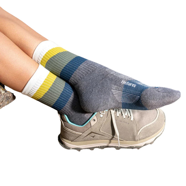 Feetures Trail Mini Crew Max Cushion Socks