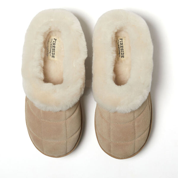 Dearfoams Women's Bendigo Puff Platform Genuine Shearling Clog