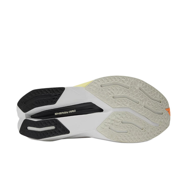 New Balance Women's FuelCell SuperComp Trainer v3 Running Shoe
