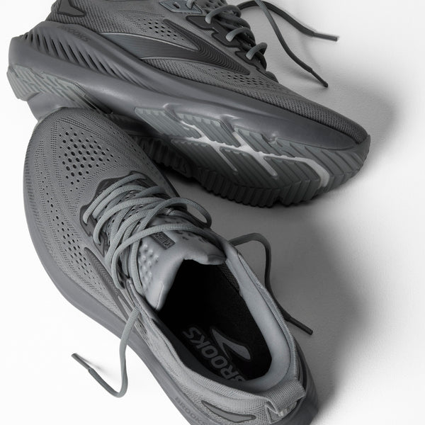 brooks men's glycerin 23 running shoe in grey/blackened pearl/black pair view