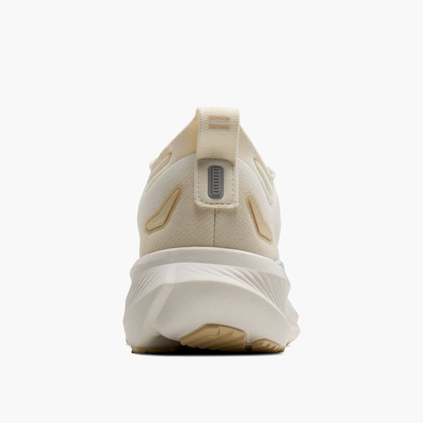 brooks women's glycerin 23 running shoe in coconut/sand/skyway heel view