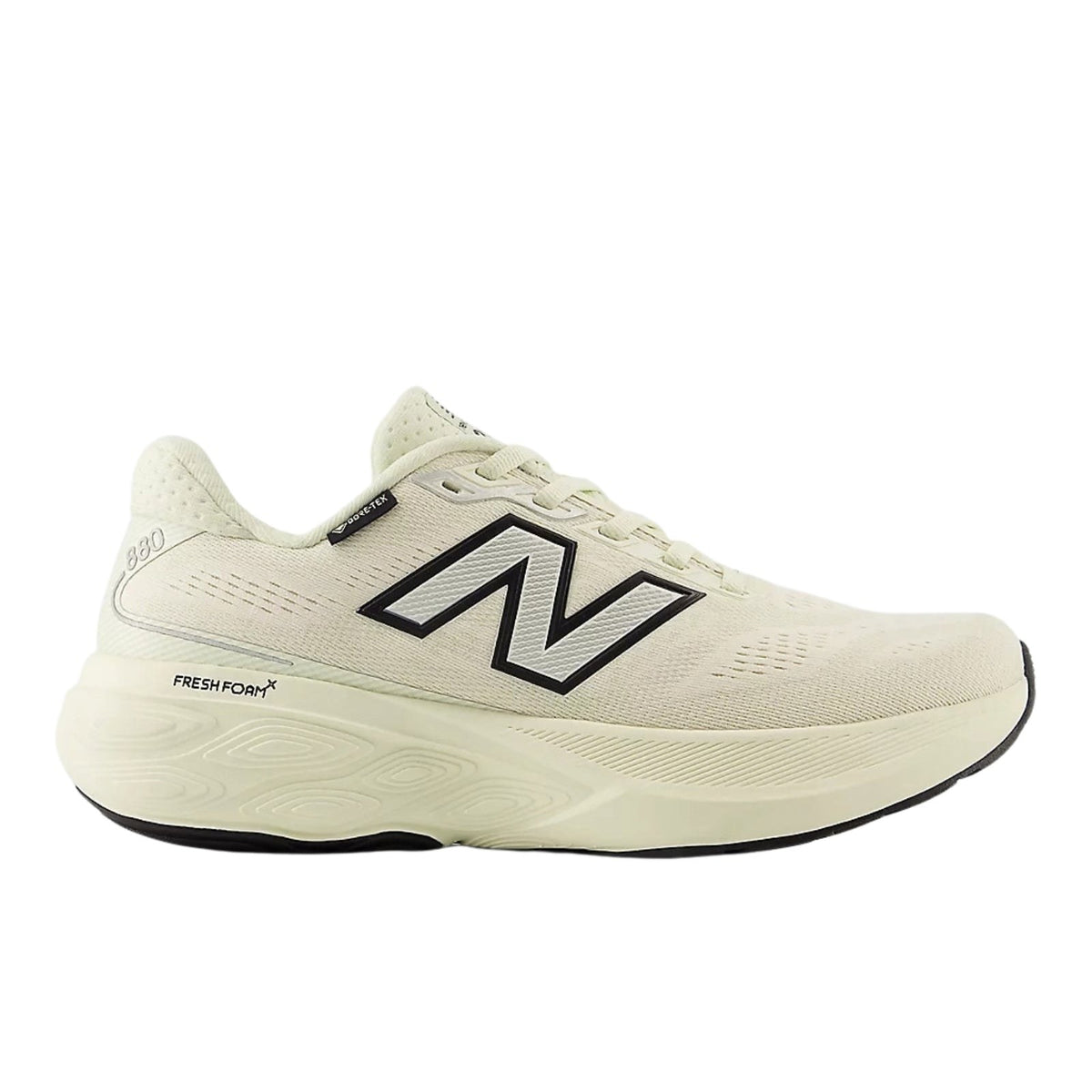 New Balance 880v15 Gore-Tex Running Shoe — Women's