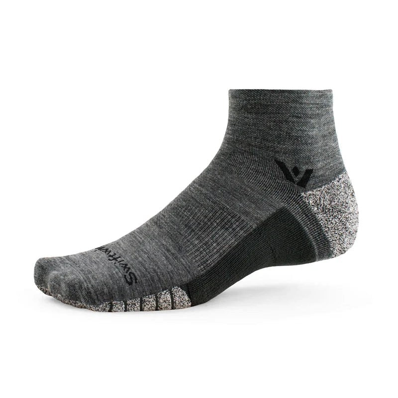 Swiftwick Flite XT Two Quarter Crew Socks
