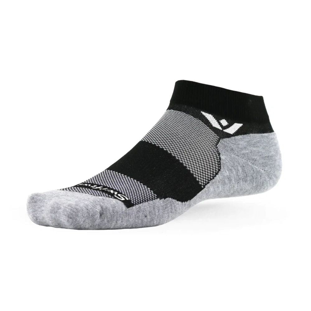 Swiftwick Maxus One Ankle Socks