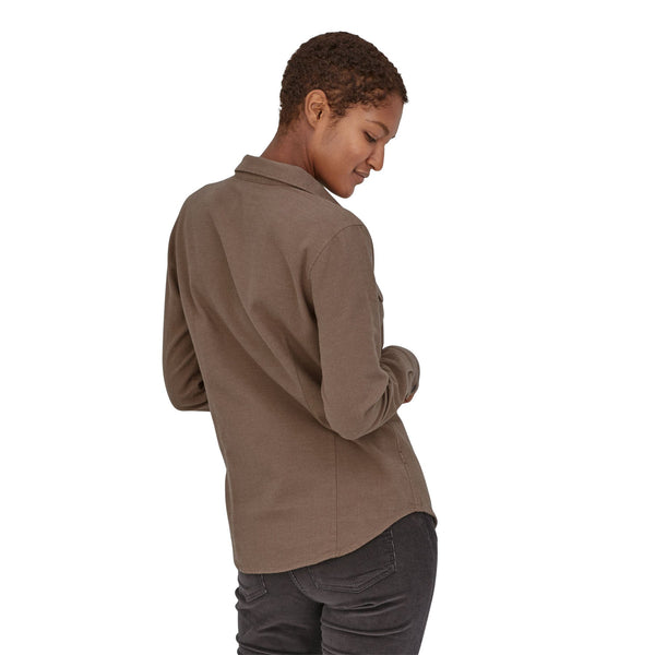 Patagonia Women's Long-Sleeved Organic Cotton Midweight Fjord Flannel Shirt